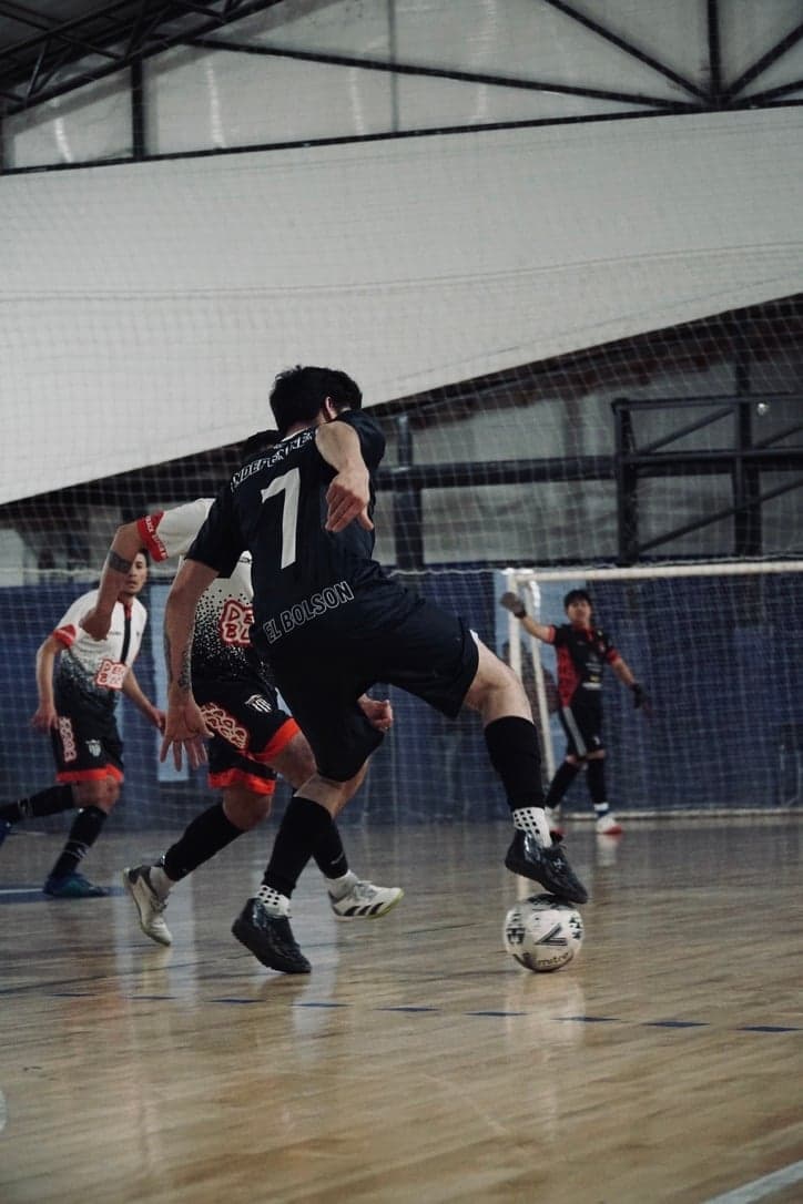 Cancha de futsal parquet El Bolsón - Big Sports 9